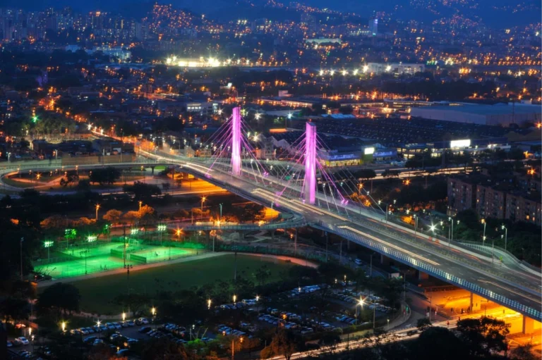 Foto de noche en Medellin